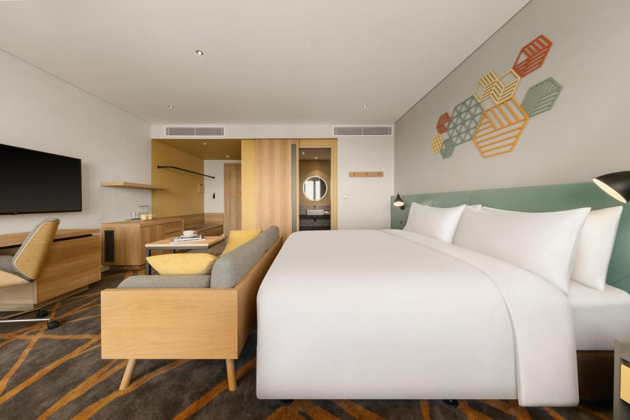 Hotel Hiive By Fusion Binh Duong - Vsip 1 Thuan An Exterior foto
