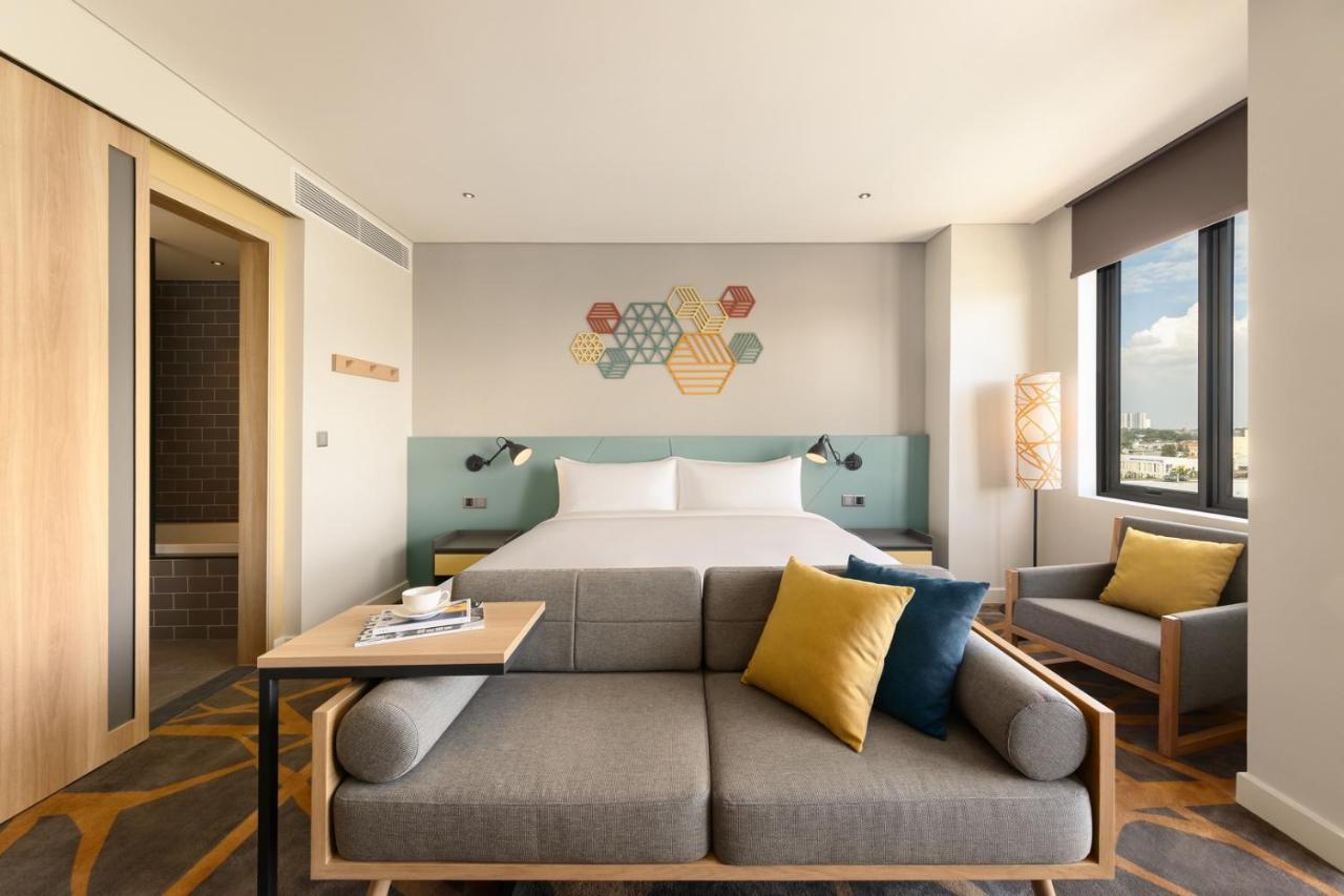 Hotel Hiive By Fusion Binh Duong - Vsip 1 Thuan An Exterior foto